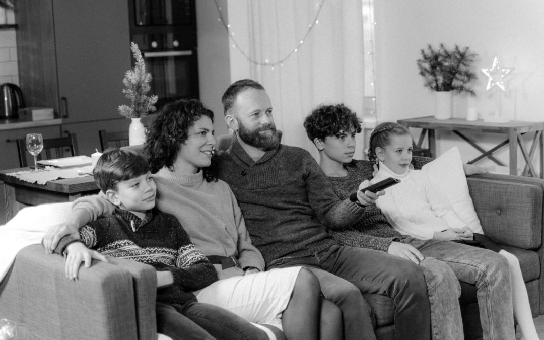 How To Stay Connected With Your Family At Christmas